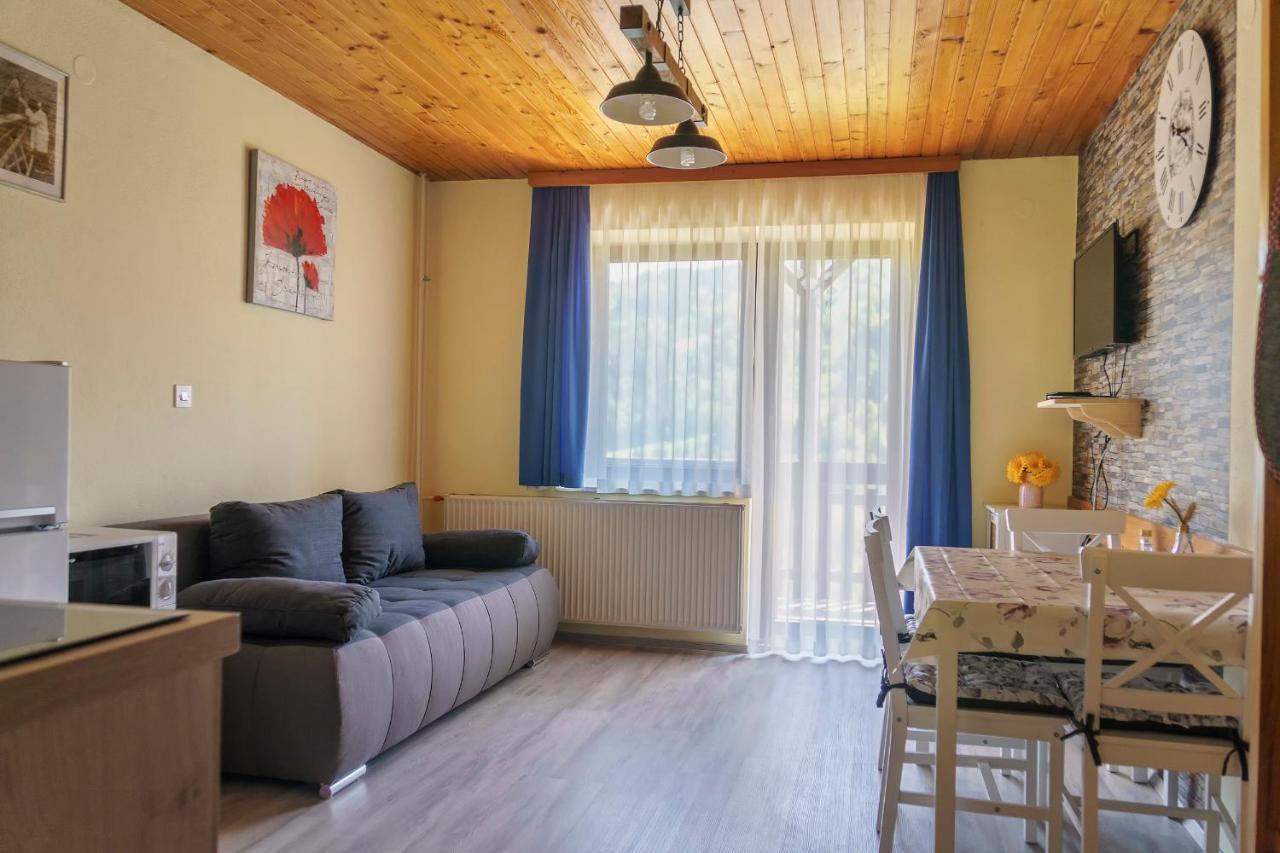 Apartments Zakrasnik Škofja Loka Eksteriør billede