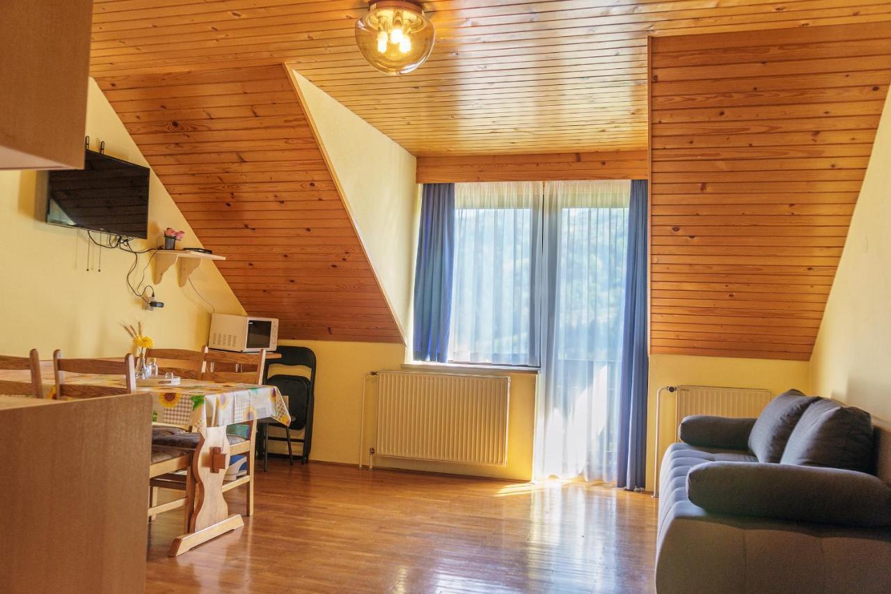 Apartments Zakrasnik Škofja Loka Eksteriør billede