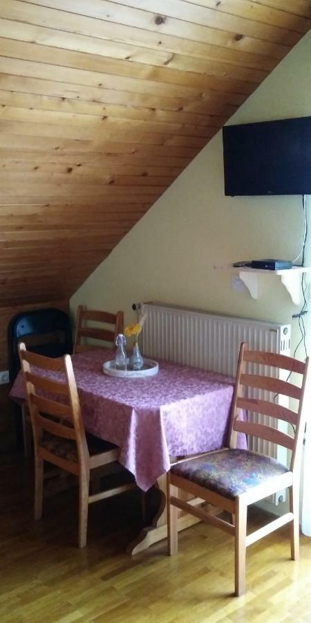 Apartments Zakrasnik Škofja Loka Eksteriør billede